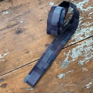 Vintage Geometric String Beans Skinny Square End Square Bottom Neck Tie